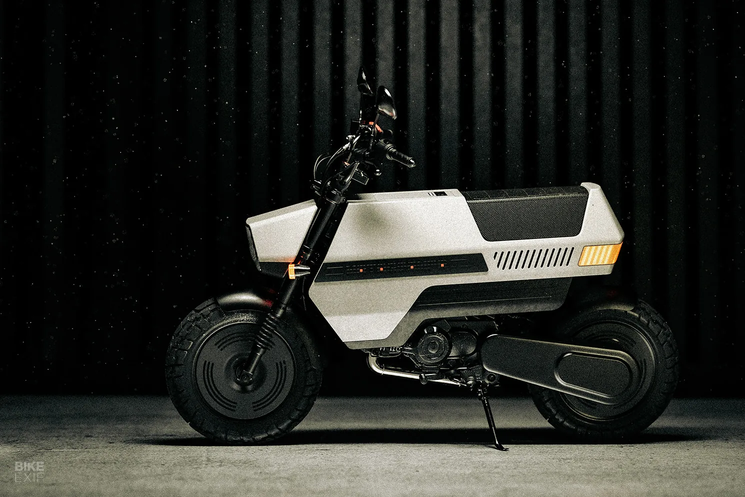 Honda Motocompo — Studio Shot