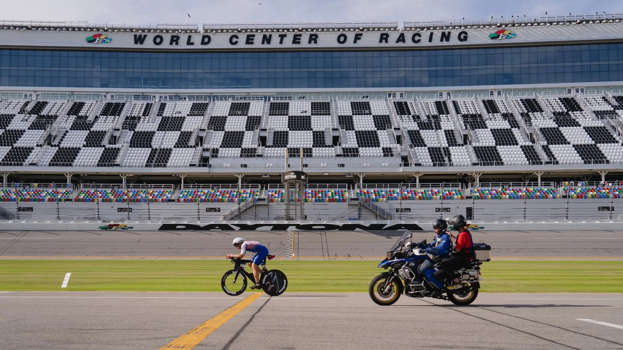 Clash Daytona — Cycling at the Speedway