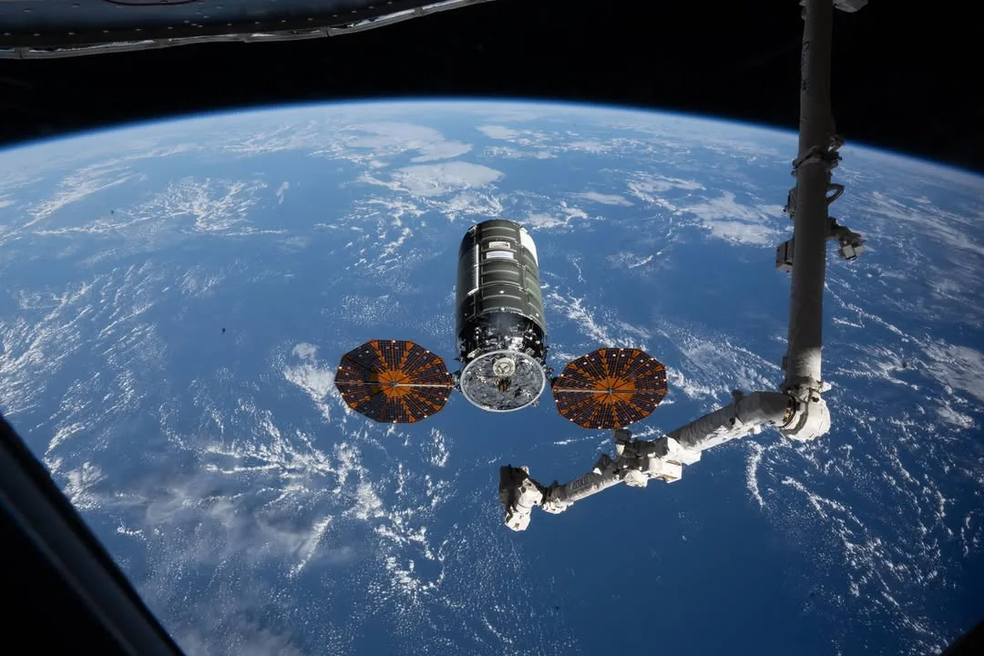 Cygnus Grappled by Canadarm