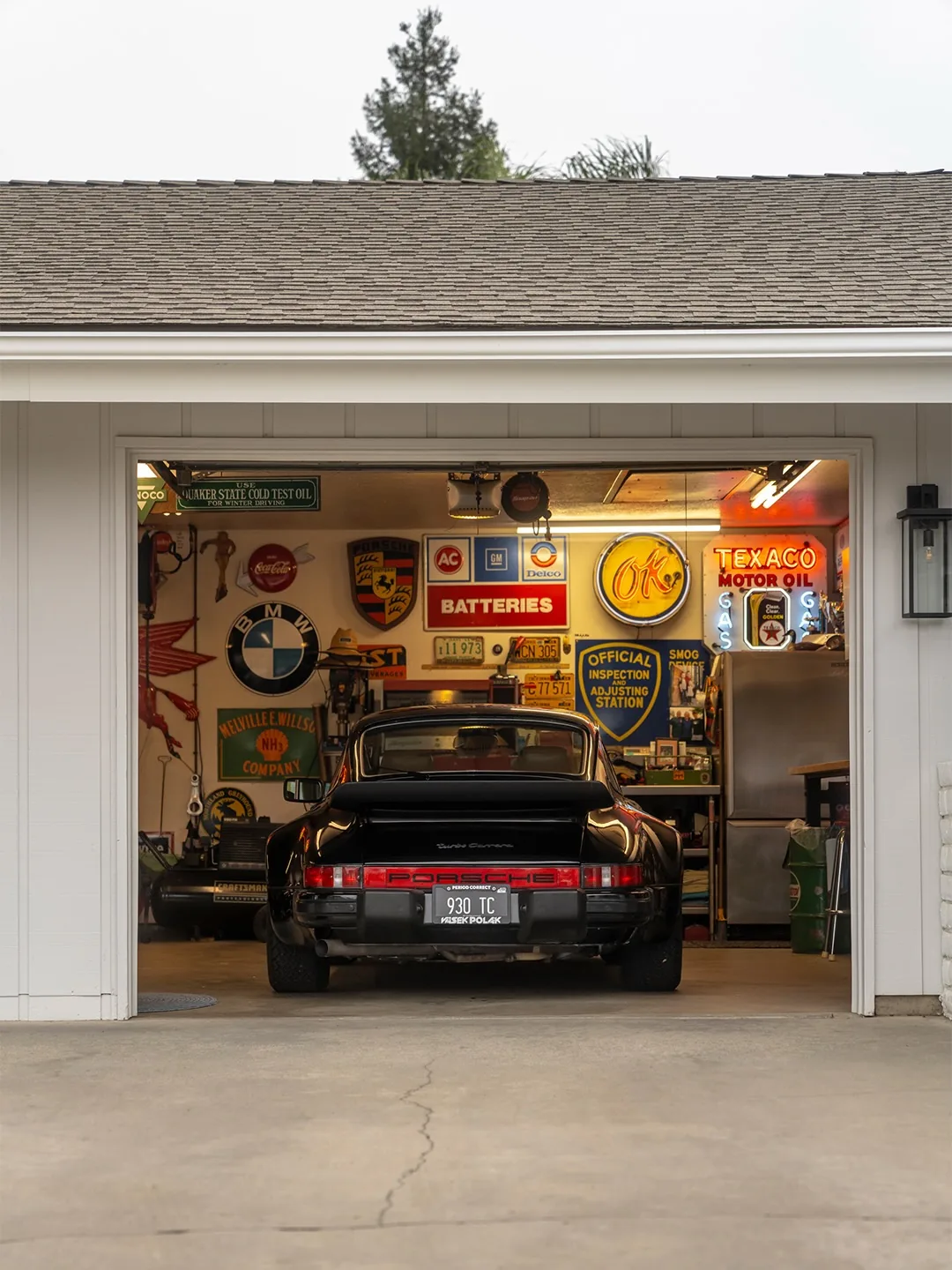 Porsche 911 in a Vintage Garage